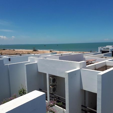 Khach San - Resort Oceanami - Long Hai Exterior photo