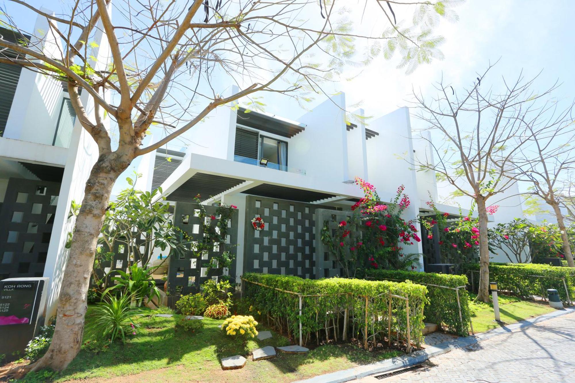 Khach San - Resort Oceanami - Long Hai Exterior photo